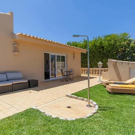 N - Astonishing Bay View * ラゴス