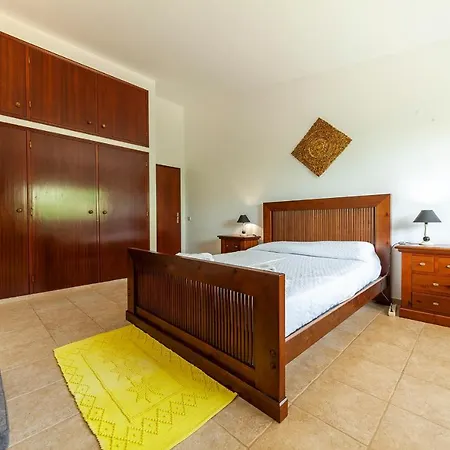 N - Astonishing Bay View ラゴス